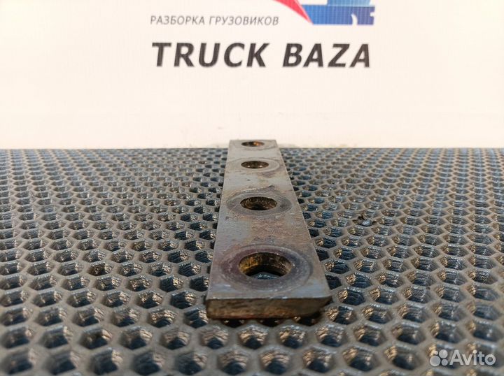 Проставка кронштейна бака