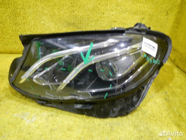 Фара левая Mercedes-Benz E-Class