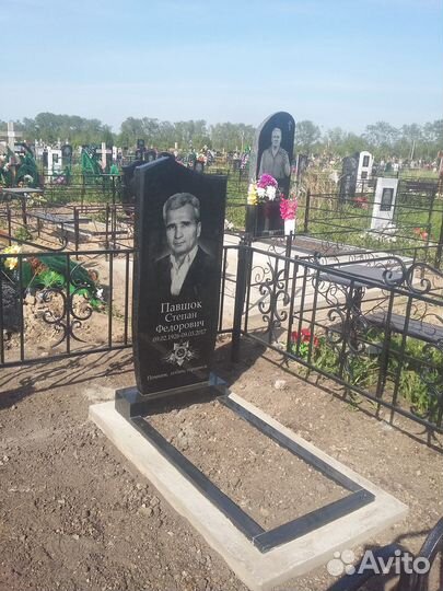 Благоустройство мест захоронений, памятники