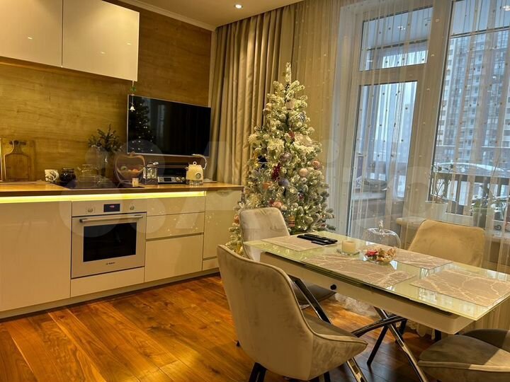 2-к. квартира, 60 м², 2/19 эт.