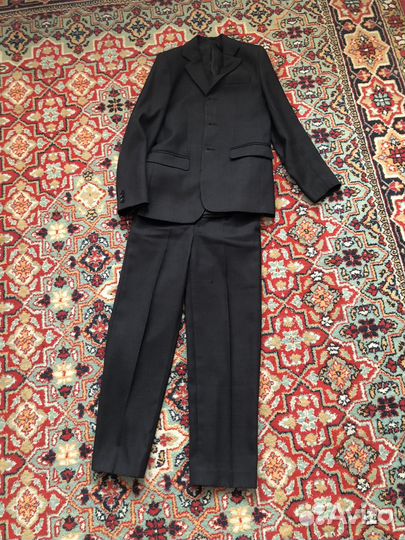 Школьный костюм на мальчика темно-серый