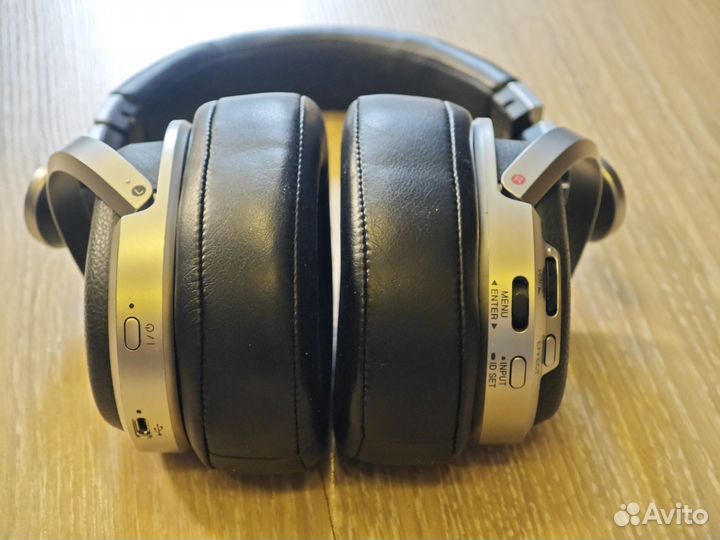 Беспроводные наушники Sony MDR-HW700DS 5.1