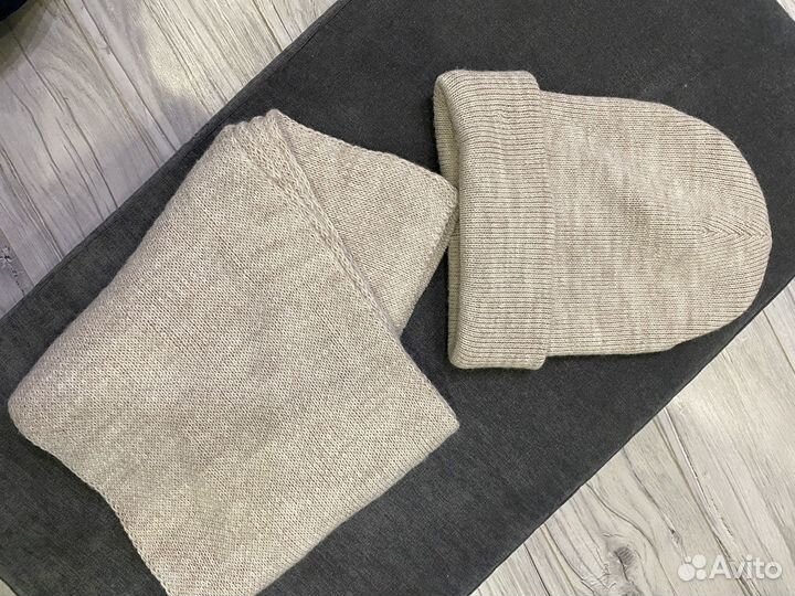 Комплект шапка и шарф женские