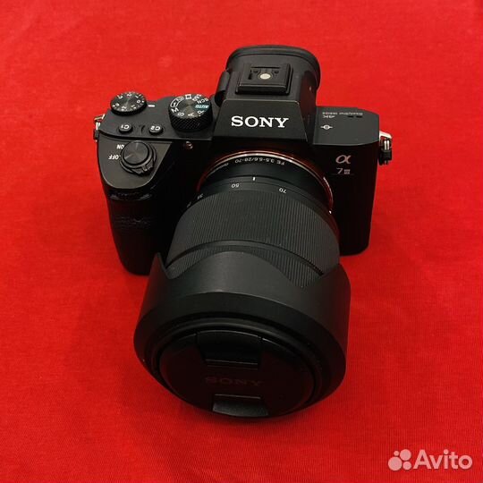 Sony Alpha A7 Mark III Kit 28-70mm (ilce-7M3K)