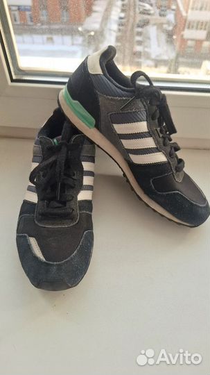 Кроссовки adidas