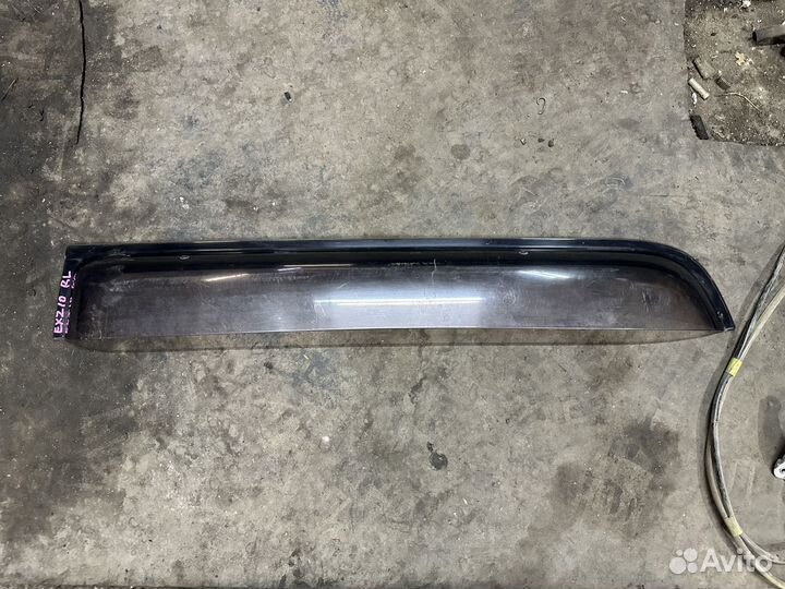 Ветровик задний левый Toyota Raum EXZ10