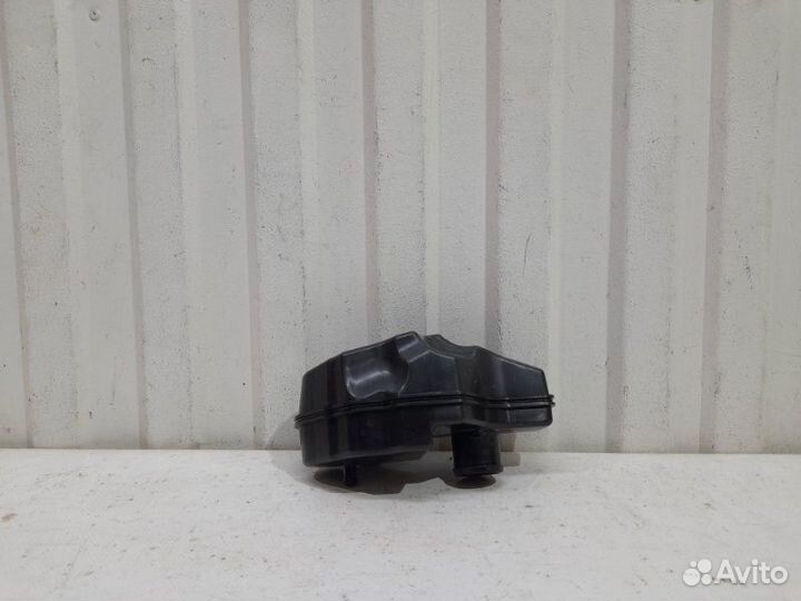 Резонатор воздушного фильтра Toyota Camry Xv70