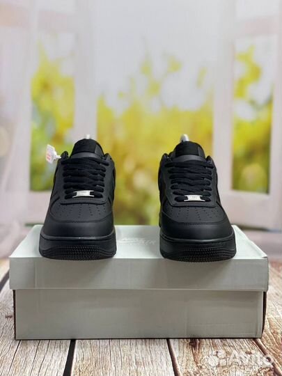 Nike Air Force 1 '07 Triple Black