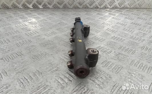 Топливная рампа дизельная citroen C5 2 (GEA06BB01)
