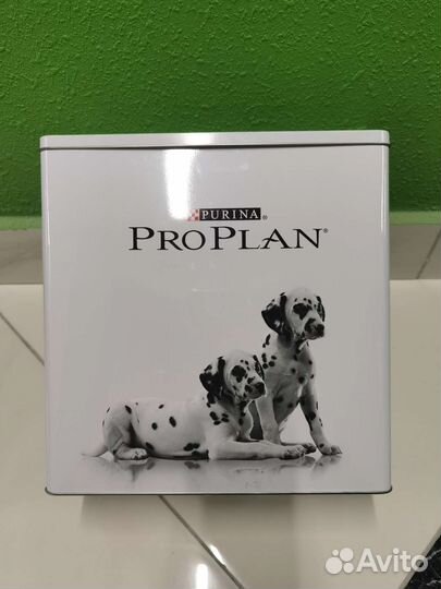 Бак, контейнер для корма, сыпучих продуктов