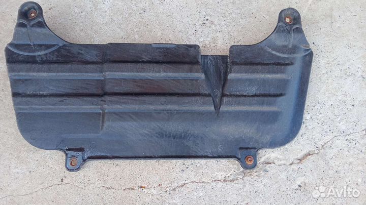 Пластиковая защита toyota land cruiser 100,105