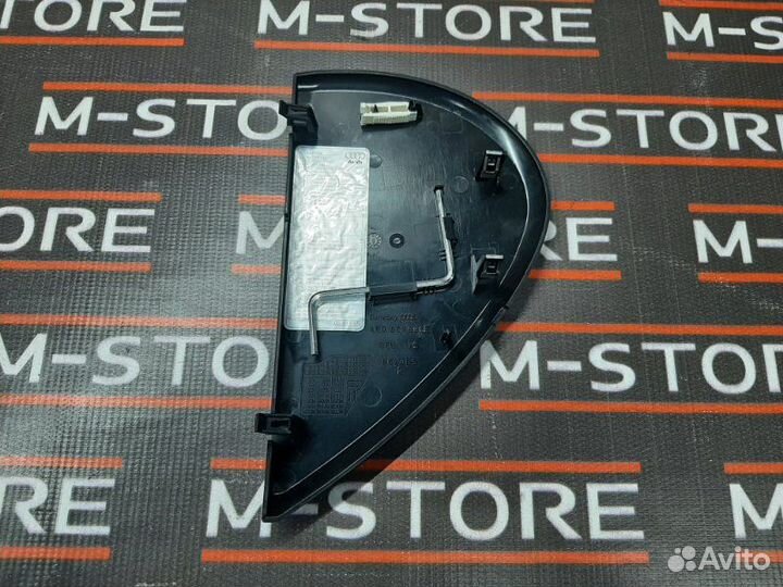 Накладка на торпеду правая Audi A8 4E/D3 BVJ 2008