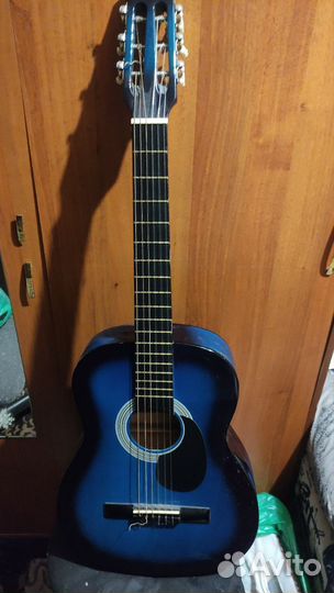 Классическая гитара шестиструнная бу