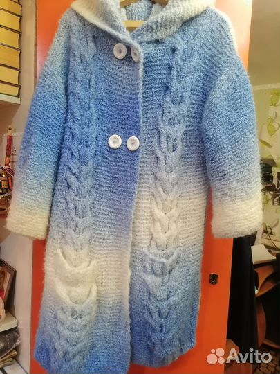 Вязаный кардиган ручной работы