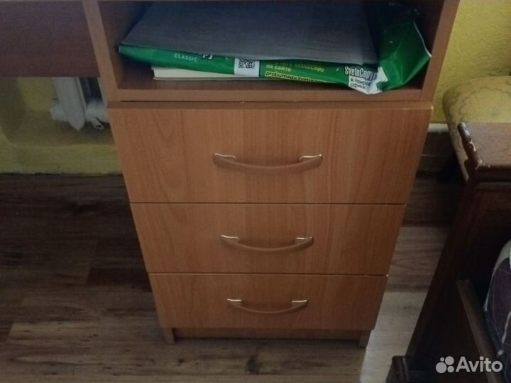 Письменный стол