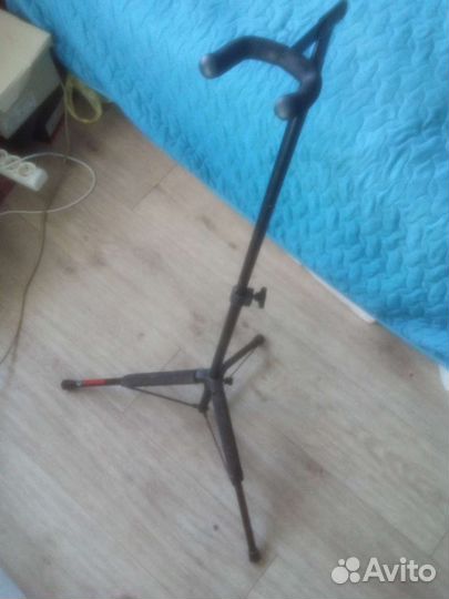 Стойка под гитару