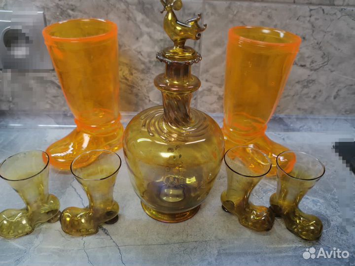 Графин со стопками