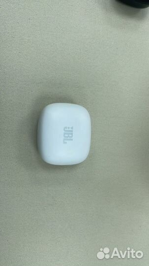 Наушники jbl live pro+