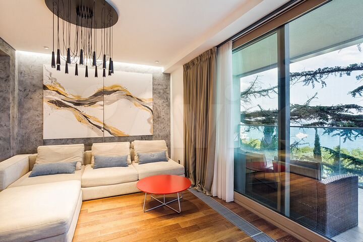 2-к. квартира, 80 м², 4/19 эт.