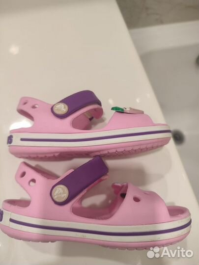 Сандалии crocs c7