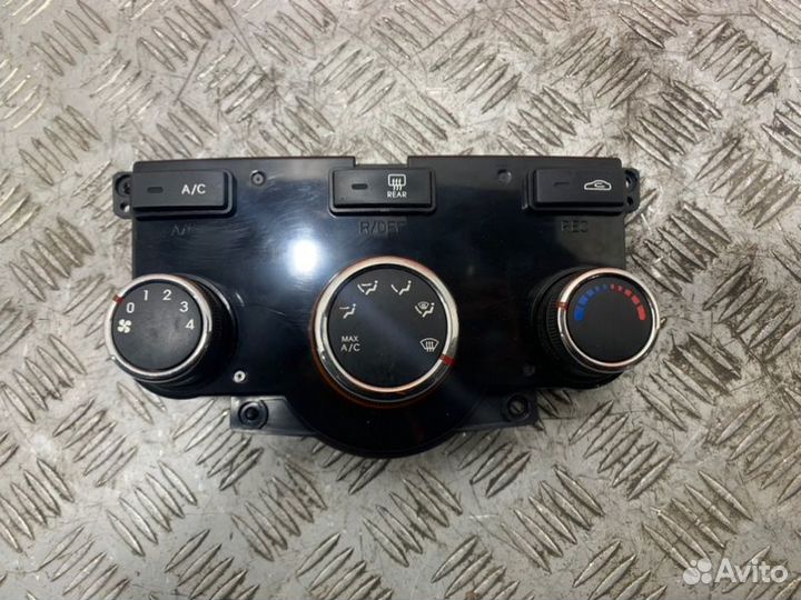 Блок управления климат-контролем Kia Cerato TD