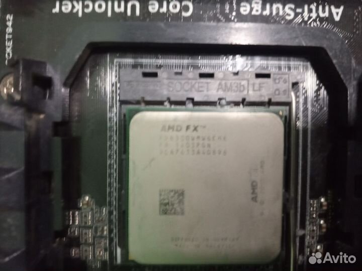 Материнская плата с процессором