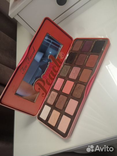 Палитра теней sweet peach