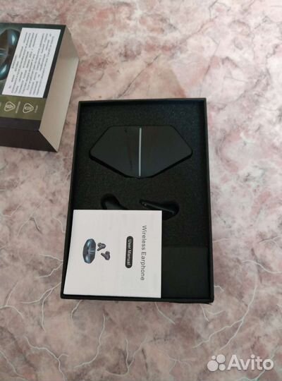 Беспроводные наушники новые