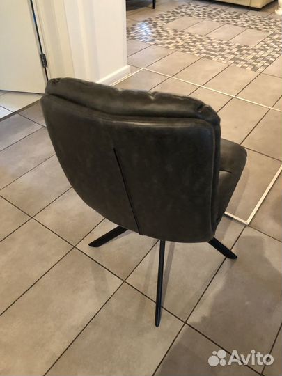 Офисный стул, кожанный