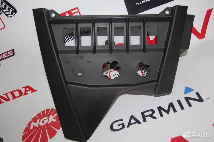 Центральная консоль BRP Can-am 707900065