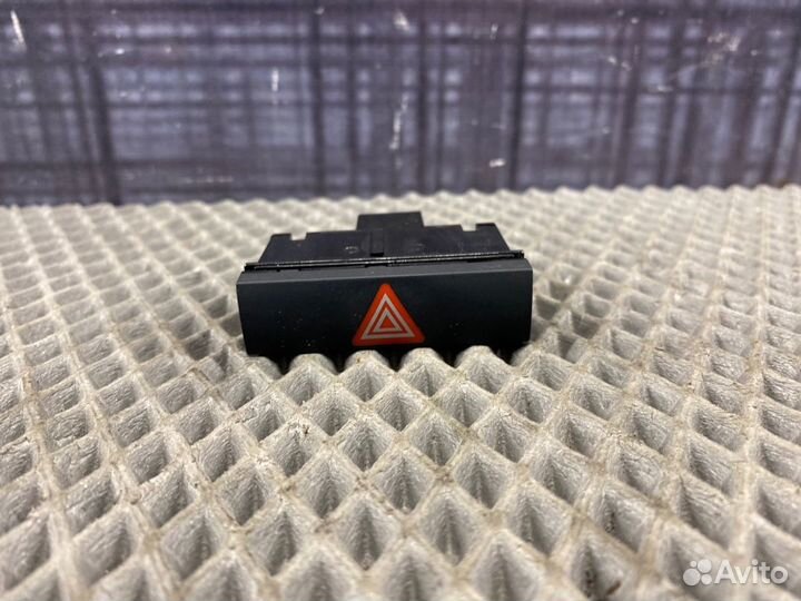 Кнопка аварийной остановки Audi A6 Allroad C6 AUK