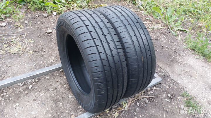 Dunlop Enasave RV504 215/60 R16