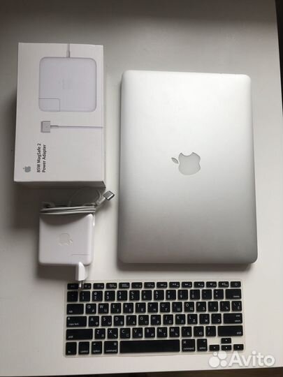 MacBook Pro 13 8/128gb i5