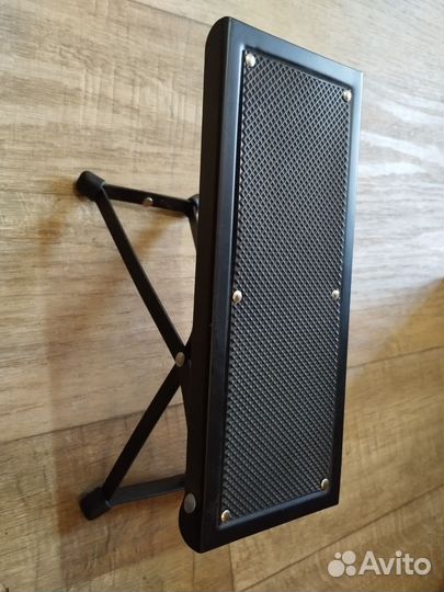 Подставка для ног гитариста