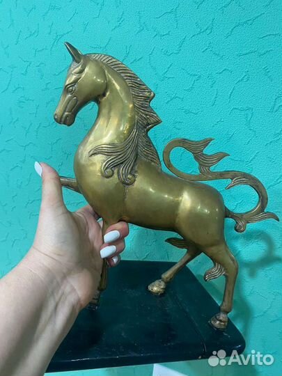 Бронзовые статуэтки