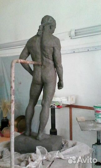 Круглая скульптура и лепные предметы под заказ