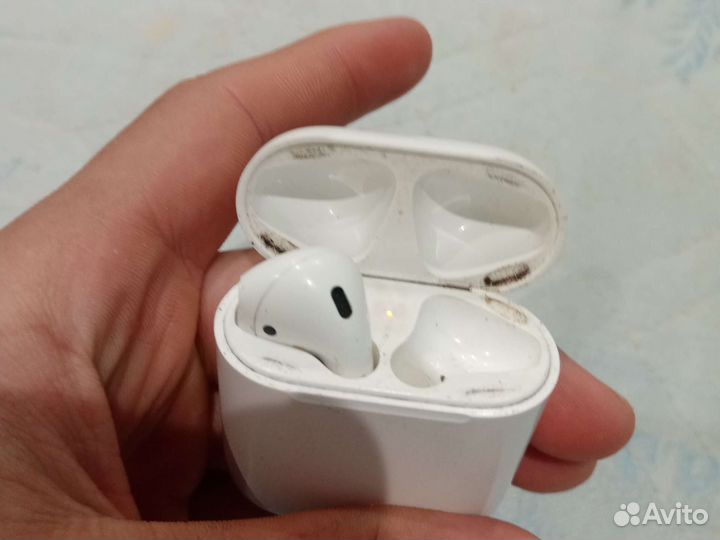 Airpods 2