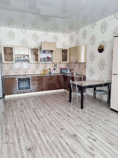 2-к. квартира, 68,4 м², 4/4 эт.