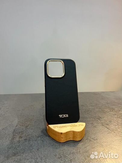 Чехол кожаный Tumi для iPhone 14 Pro, черный