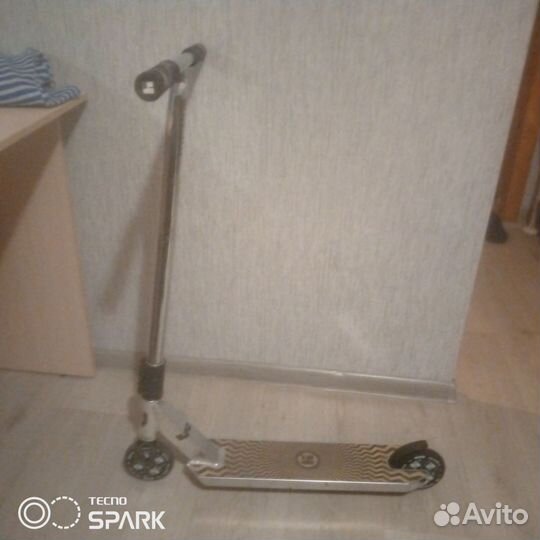 Трюковой самокат