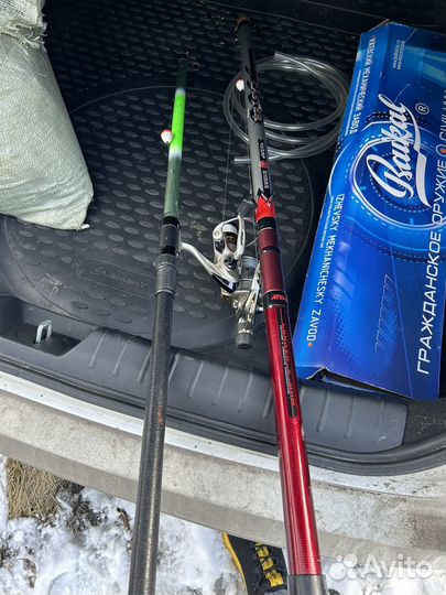 Удочки и катушка