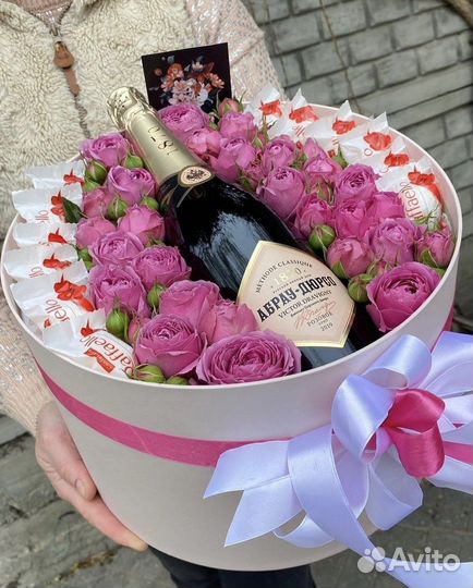 Цветы розы с доставкой