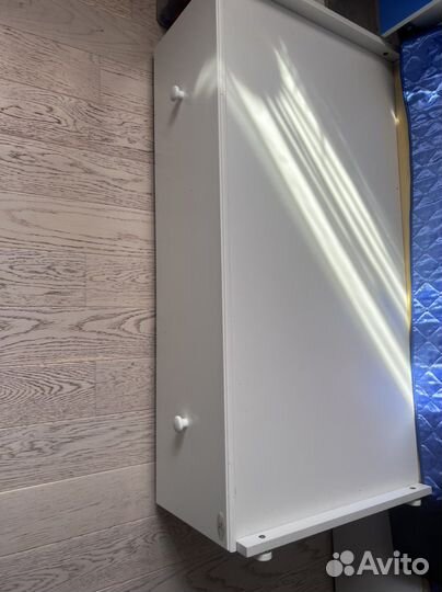 Детская кроватка с маятником и ящиком