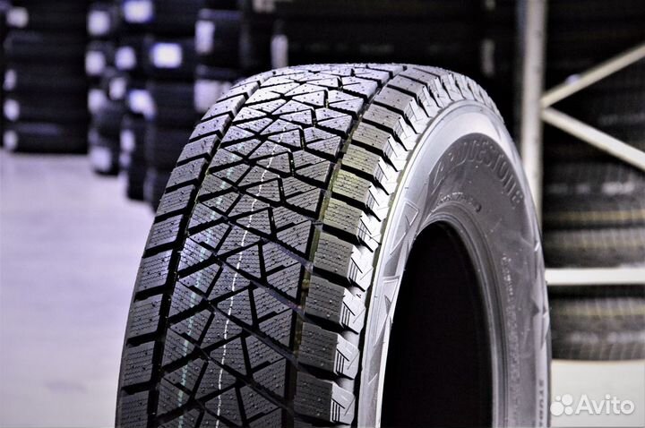 Bridgestone Blizzak DM-V2 225/55 R18