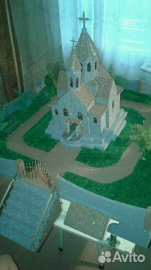Сувенирнный макет сурб амбарцум церкви