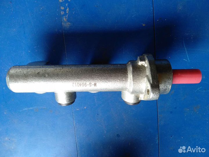 Главный тормозной цилиндр