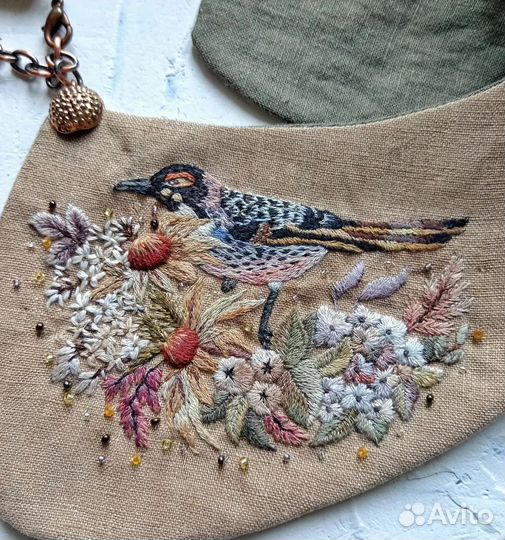 Воротничок с вышивкой