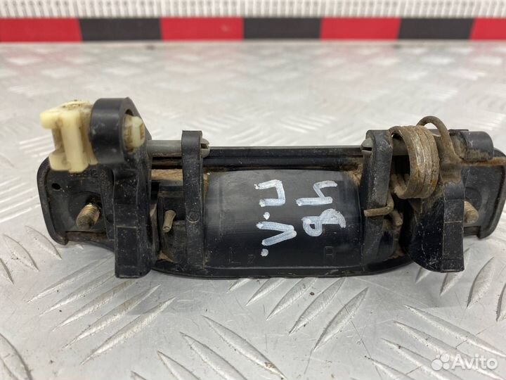 Б/У ручка двери внешняя передний левый Mazda Demio