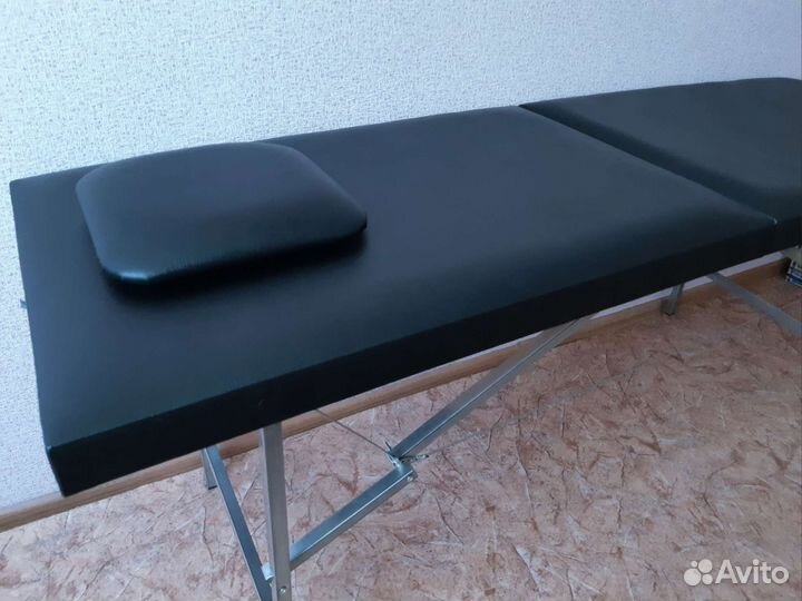 Массажный стол с вырезом