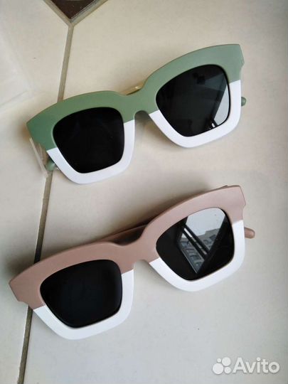 Аксессуары для девочки. Очки, гольфы